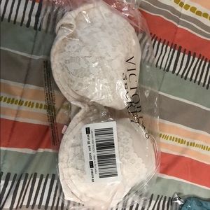 32 DD Body by Victoria Demi Bra in Coconut White